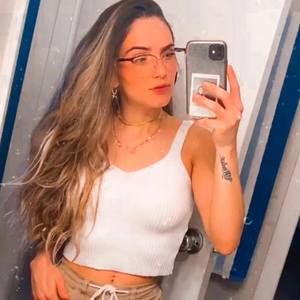 Meet your Posher, Karinna